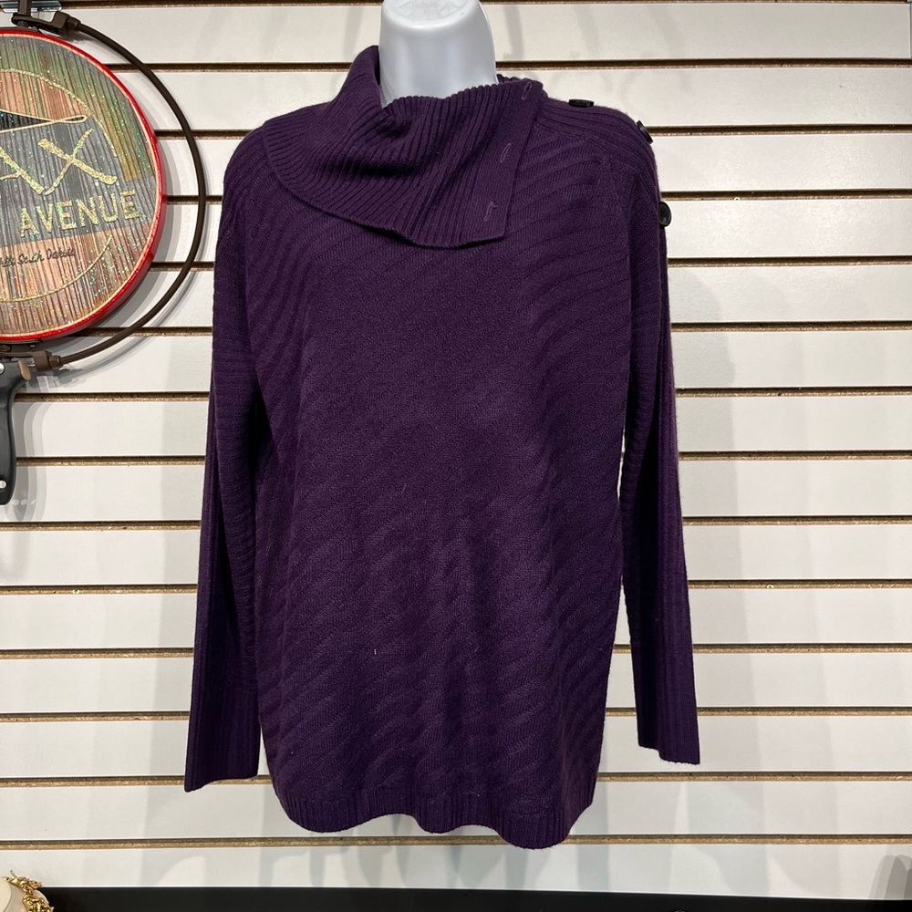 Liz Claiborne sweater size medium - Picture 2 of 7
